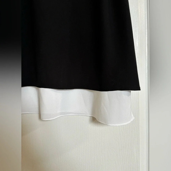 BANANA  REPUBLIC Layered Blouse - Picture 2 of 5